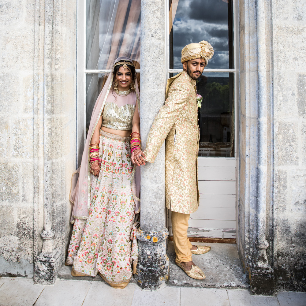 Wedding Photographer France South Corrina Tough MM-holding-hands